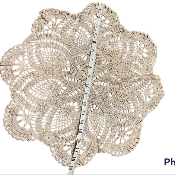 Handmade Star Doiley - Picture 2 of 2